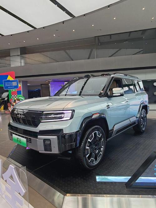 深圳58比亚迪方程豹硬派越野的爆款，英菲尼迪35周年与你共成长